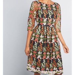 🌹Duly Dreamy Embroidered Dress 🌹